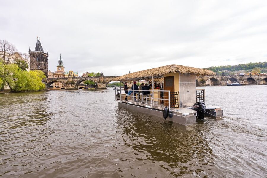 Prague: Party Tiki Boat Sightseeing Cruise with Drinks - The views are the reason to go