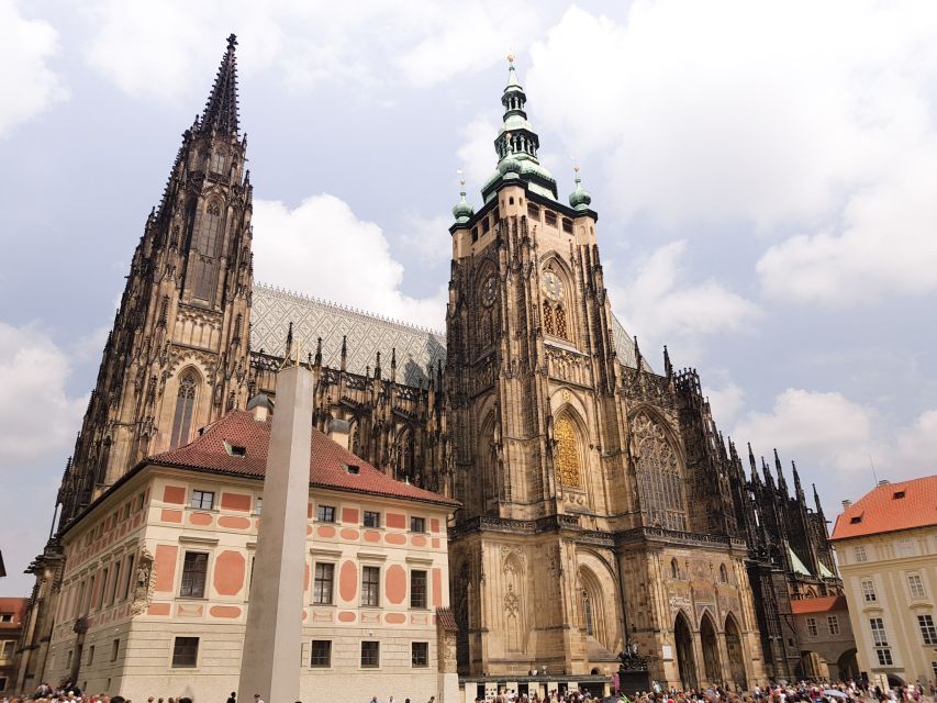 Prague: Prague Castle, Jewish Quarter, Clock Tower Admission - What the $120 price really buys you