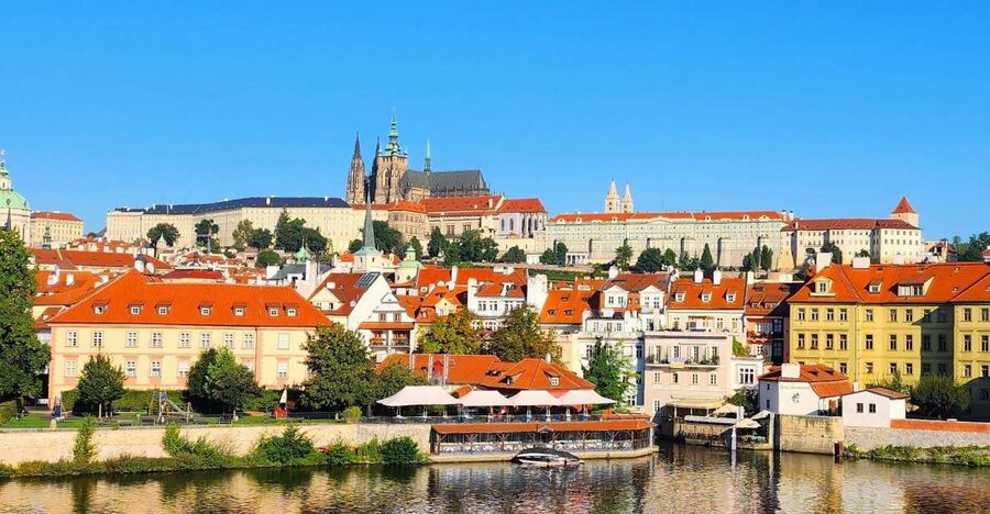 Prague: Prague Castle Private Walking Tour - What to Do After the Three-Hour Route