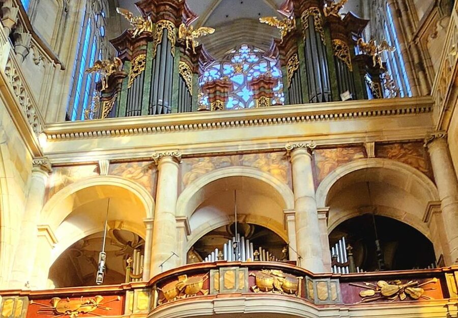 Prague: Prague Castle Private Walking Tour - St. Vitus Cathedral: Prague’s Great Gothic Statement