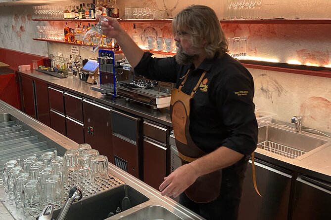 Prague Premium Craft Beer Tour - Sedm, the final lesson in beer service