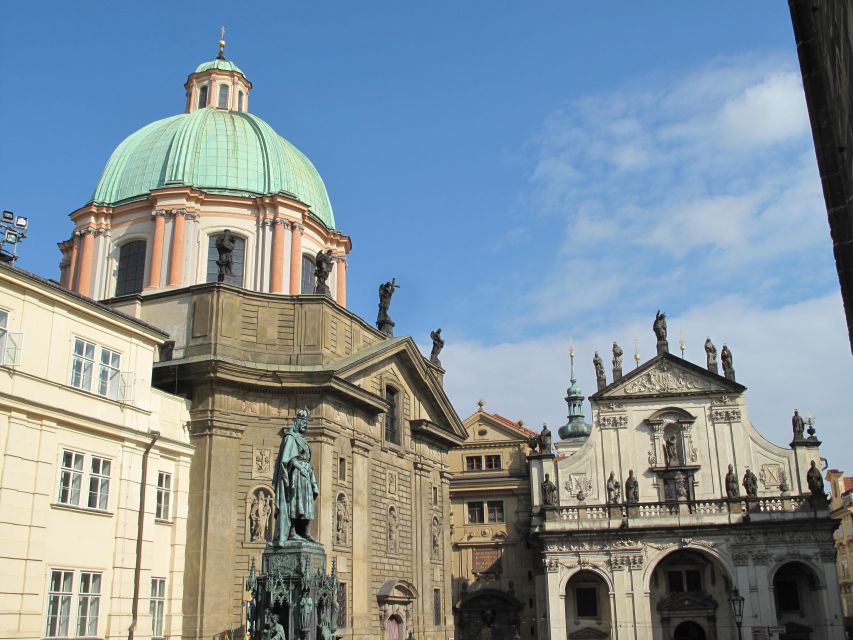 Prague: Private City Tour by Minivan - Should you book the private Prague minivan tour?