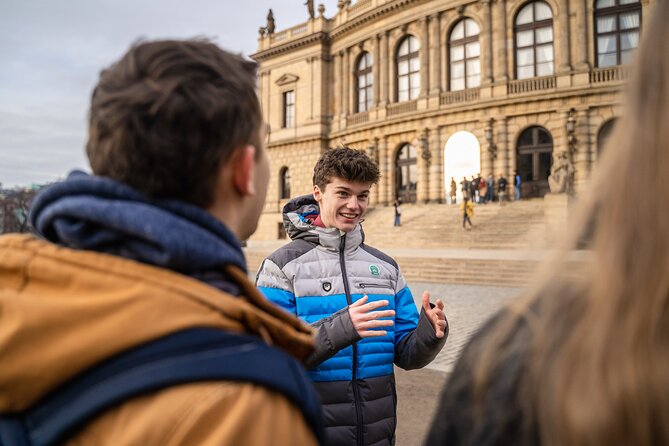 Prague: Private Old Town Walking Tour with Hotel Pickup - What a private guide changes