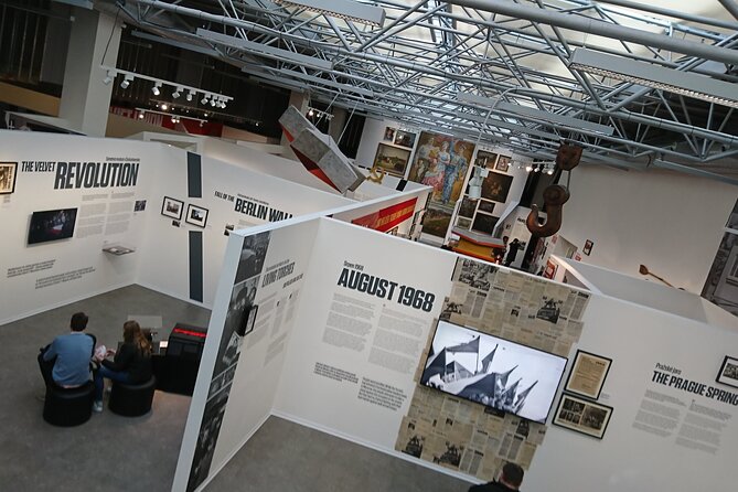 Prague Private Tour and Museum of Communism with transfer - The private Mercedes pickup saves time