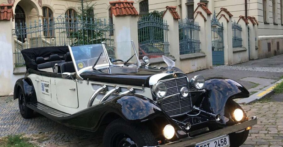 Prague: Private Tour by Vintage Car - Josefov, the Old New Synagogue, and the Clementinum
