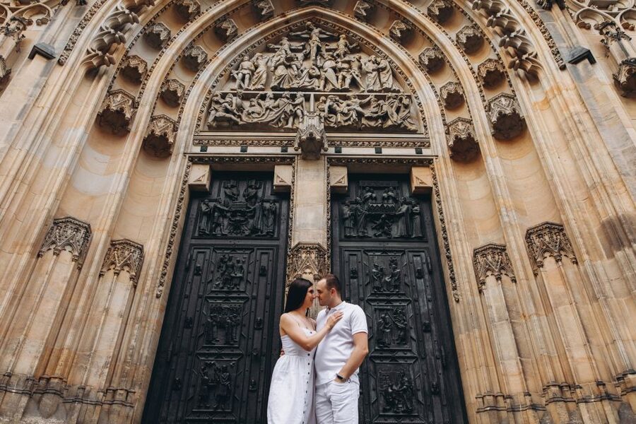 Prague: Professional Photoshoot at Prague Castle - Key points to know before booking