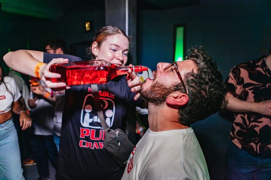 Prague: Pub Crawl with Unlimited Drinks & 5-floor Club Entry - Group size, guides, and the solo experience