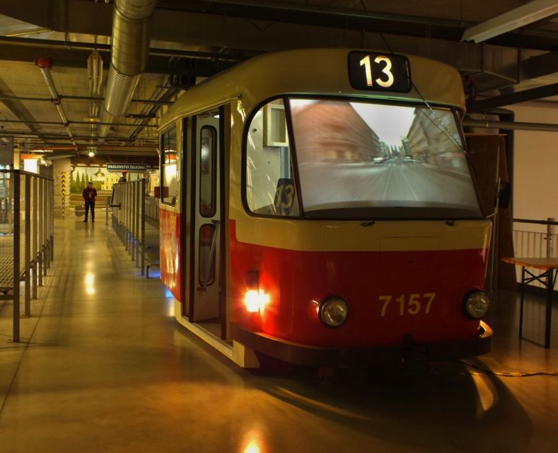Prague: Railway Kingdom Giant Model Railway Museum - Thirty thousand figures and the pleasure of looking twice