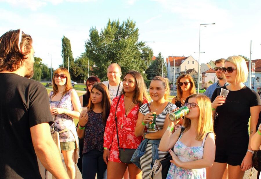 Prague Riverside Parties Tour - Following the music through Lesser Town