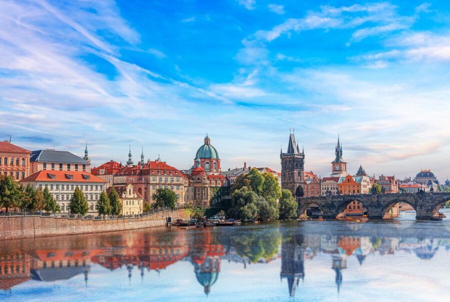 Prague Royal Castle, St Vitus, Golden Lane Tour with Tickets - Which duration should you choose?