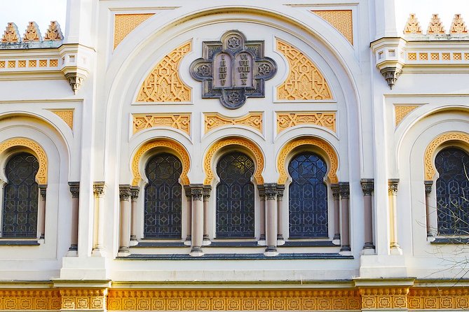 Prague's Jewish Quarter: A Self-Guided Audio Tour - What this self-guided walk actually does