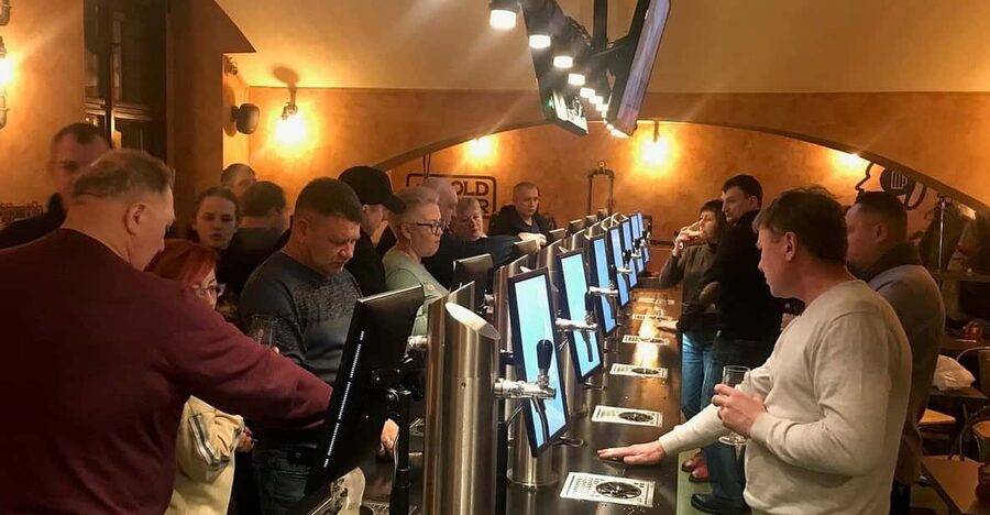 Prague: Self-Pour Czech Beer-Tasting Experience - Fourteen Czech beers, from lager to cannabis beer