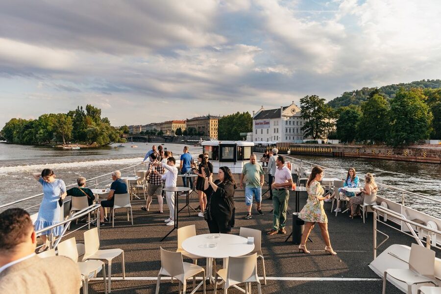 Prague: Sightseeing Dinner Cruise on Open-Top Glass Boat - What makes this cruise worth considering