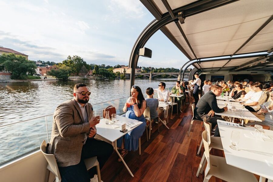 Prague: Sightseeing Dinner Cruise on Open-Top Glass Boat - The Dancing House, Vyšehrad, and Petrin Hill