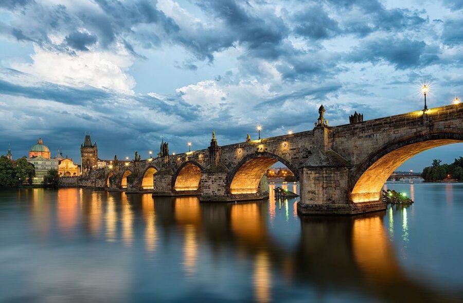 Prague Sightseeing Tour with Lunch - Loreta and the religious side of Prague