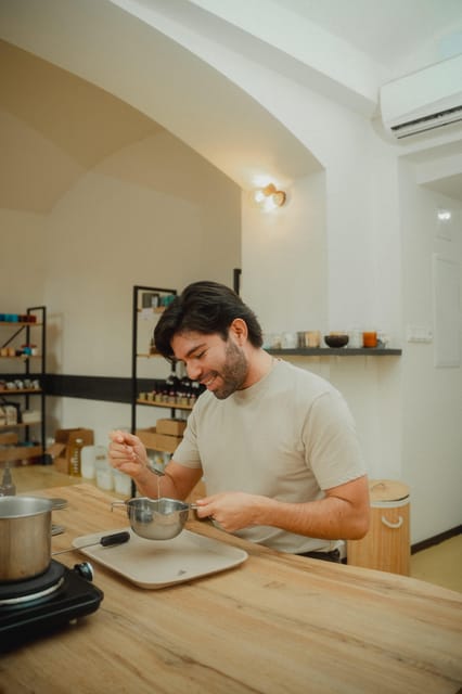 Prague: Soy Candle-Making Workshop - What the 90 minutes feel like