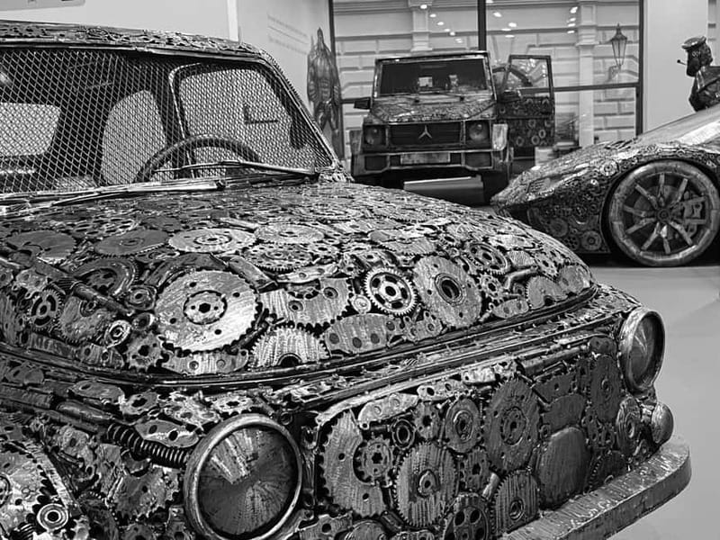 Prague: Steel Art Museum Entry Ticket - The best photo opportunities inside