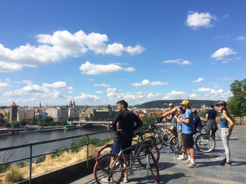 Prague: Stunning Viewpoints, Castle, City & Park Bike Tour - Key things to know before you ride