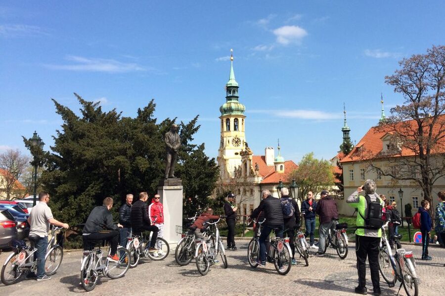 Prague: Stunning Viewpoints, Castle, City & Park E-Bike Tour - What the guides add to the ride