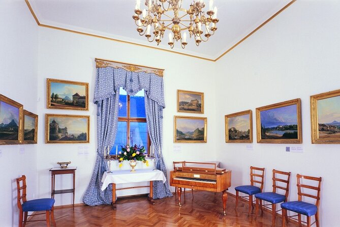 Prague Super Saver: Lobkowicz Palace Concert plus Lobkowicz Palace Museum Entrance Ticket - Dress, mobility, and the practical details
