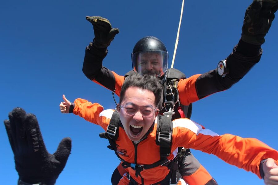 Prague: Tandem Skydiving 14,000ft over Prague with Transfers - The strongest reasons to go