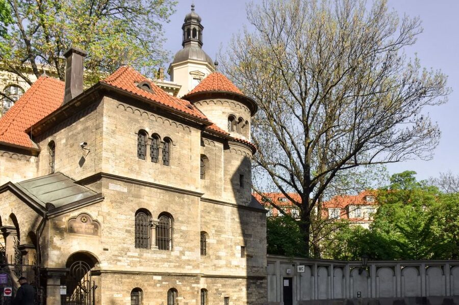 Prague Through the Eyes of Franz Kafka 2.5-Hour Tour - How much Kafka do you need to know?