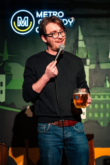 Prague: Thursday Stand-Up Comedy in English - Drinks, seating, and the club atmosphere