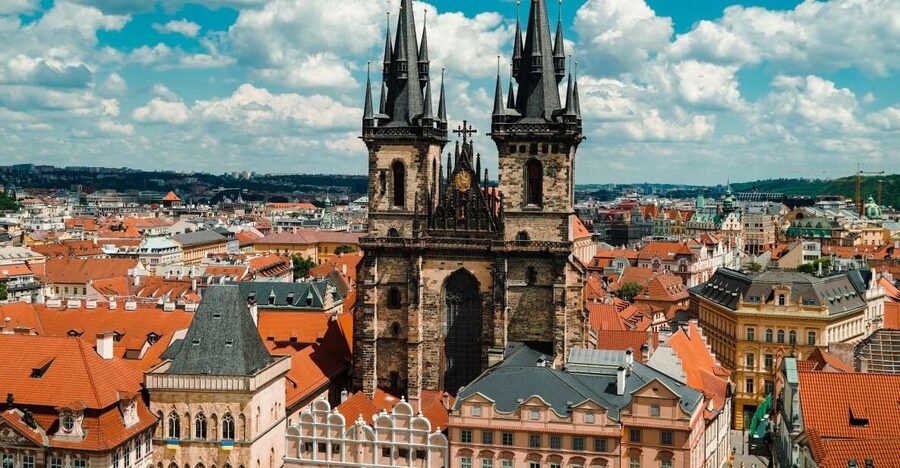 Prague: Top Sights and Historic Center Introduction Tour - Kafka and the streets of the Jewish Quarter