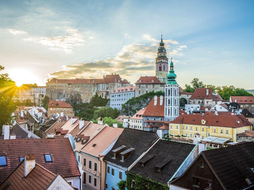 Prague: Transfer to Vienna via fabulous Cesky Krumlov - Price, flexibility, and the small-group tradeoff
