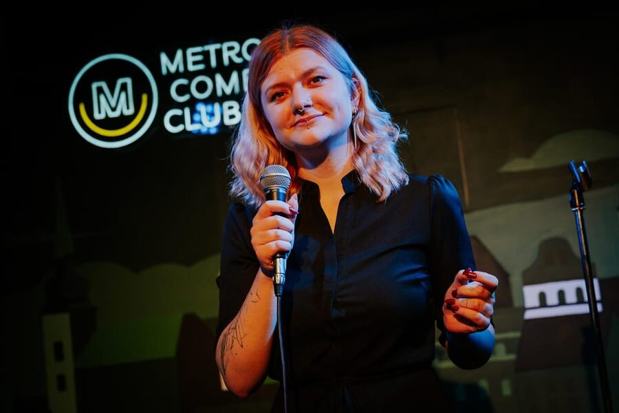 Prague: Tuesday Stand-Up Comedy in English - Choosing between the 7 PM and 9 PM Tuesday shows
