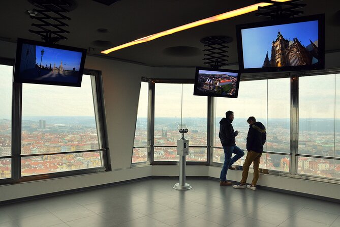 Prague TV tower - Observatory - Reaching the tower from central Prague
