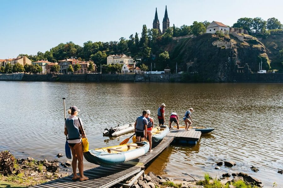 Prague: Vltava River Guided Canoeing Tour - Practical advice for a smoother outing