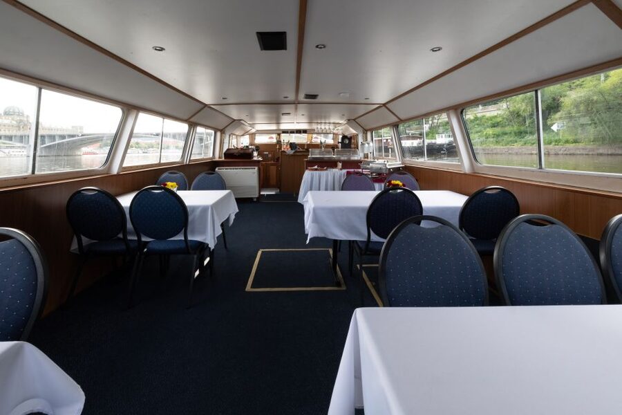 Prague: Vltava River Private Boat Party with Drinks - Meeting at U Bukanýra and getting aboard