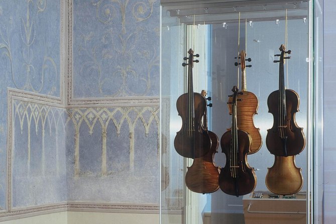 Prague Walking Tour Following in Mozart's Footsteps - The smaller Mozart-linked stops in the schedule