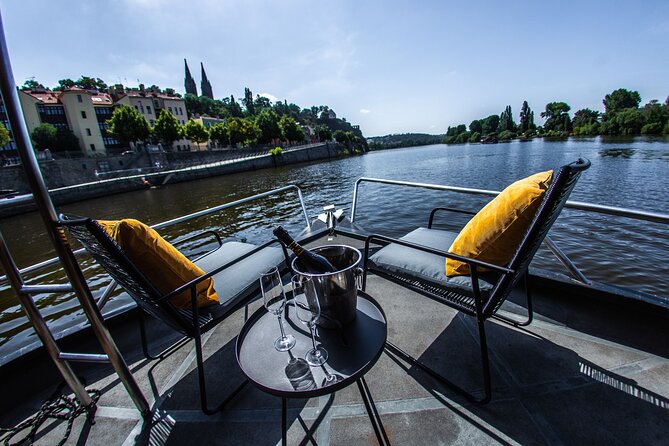 Prague YachtBoat CLASSIC cruise with Unlimited Beer or Prosecco - Prague Castle from the Vltava