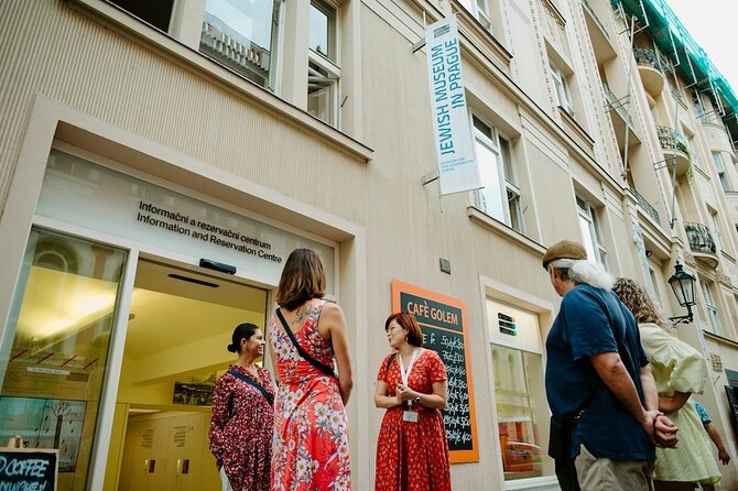 PRIVATE: 3h Stories of Prague Jewish Quarter Tour, drink included - A coffee break at the Information Centre