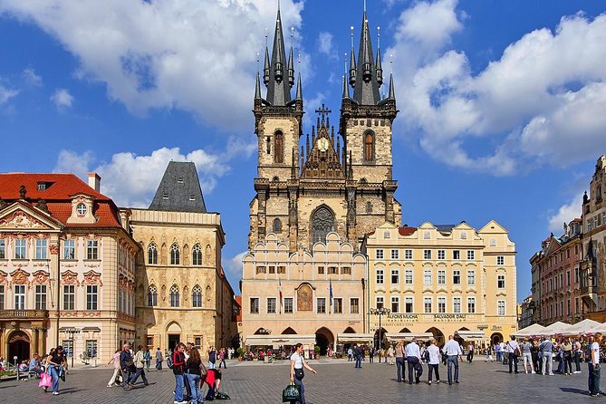 Private 4-hour City Tour of Prague with driver & official guide w/ Hotel pick up - Old Town Hall and the Astronomical Clock, 30 minutes