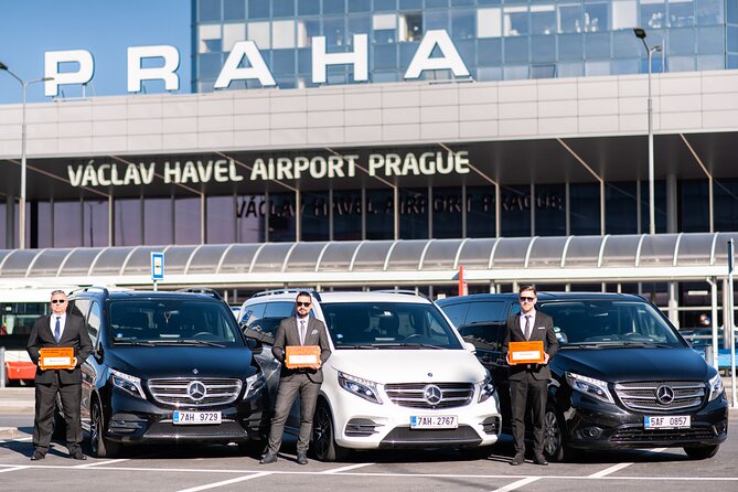 Private Arrival Transfer: Prague Airport - Meeting your driver at Václav Havel Airport