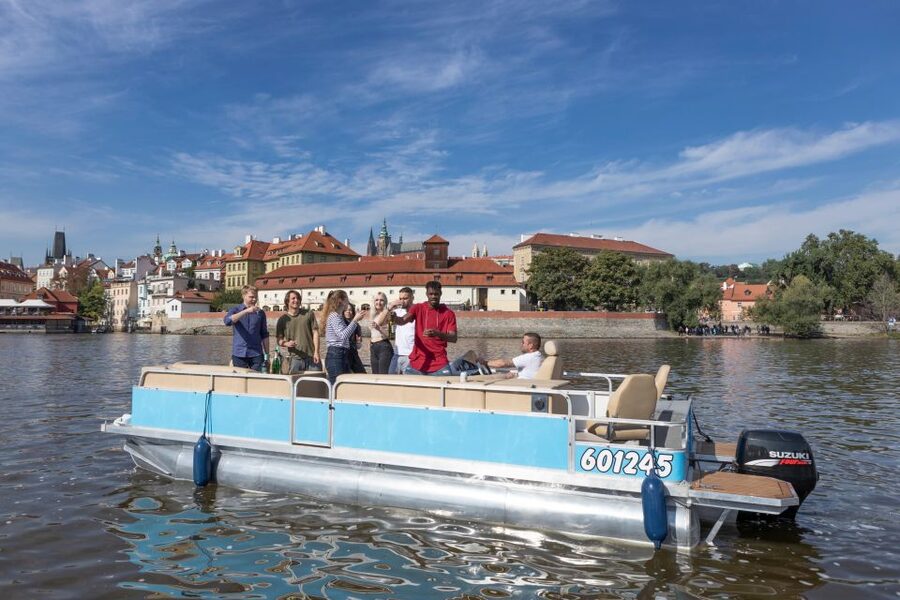 Private Boat Cruise With Unlimited Prosecco - Weather, clothing, and timing