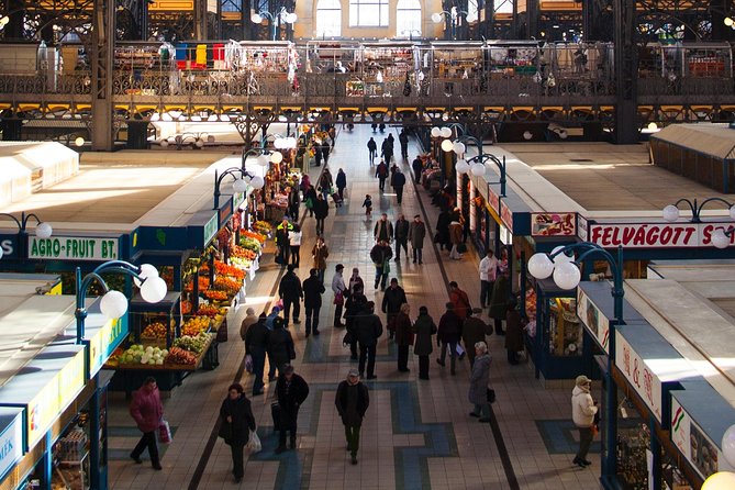 Private Car Transfer from Prague to Budapest with 2 Hour Stop - Vehicle size and luggage rules