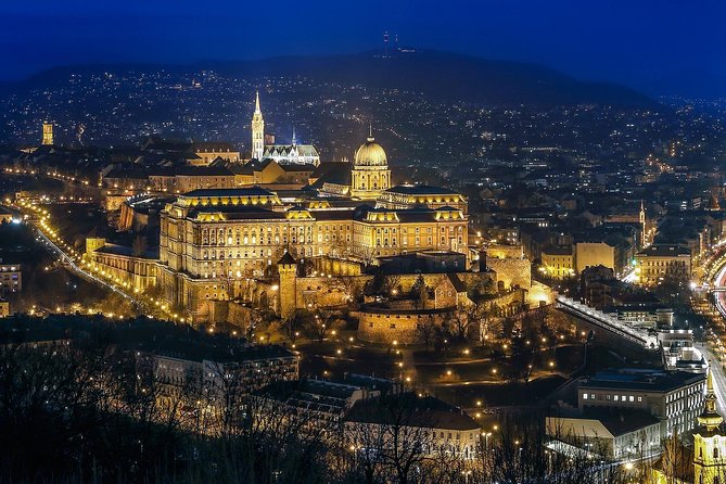 Private Car Transfer from Prague to Budapest with 2 Hour Stop - Who should book this private ride?