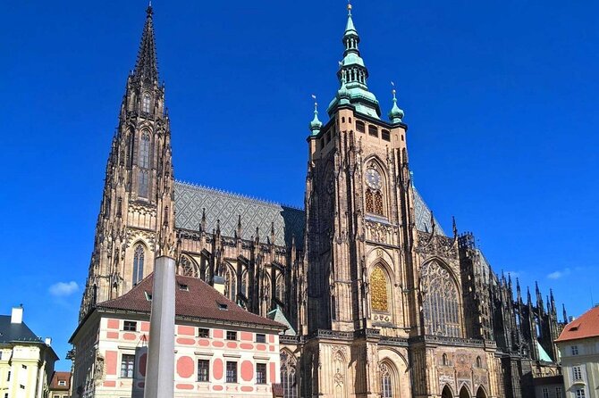 Private Custom Tour: Half-Day Tour of Prague Castle and Old Town - Prague Castle, the main event