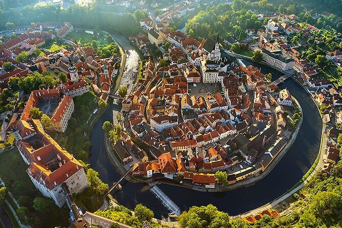 Private Day Trip from Prague to Cesky Krumlov - Four Hours Among Český Krumlov’s Cobblestones