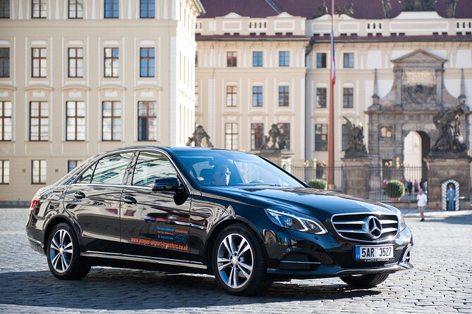 Private Departure Transfer: Prague Airport - What the short drive feels like