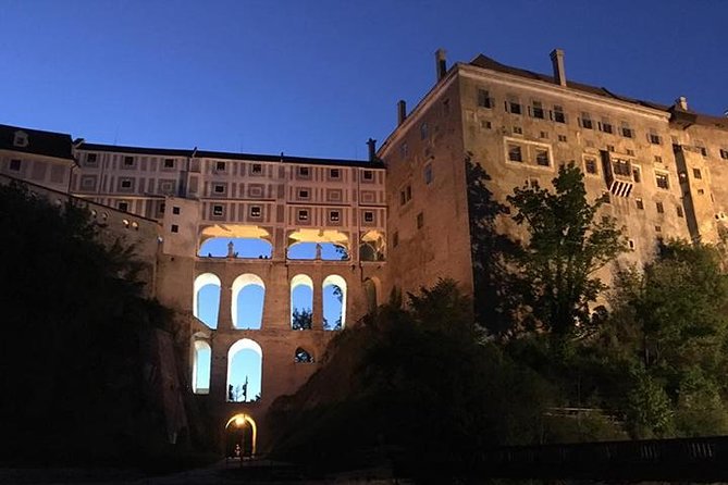 Private evening tour Cesky Krumlov Old Town and Castle area - Who should book this private evening tour?