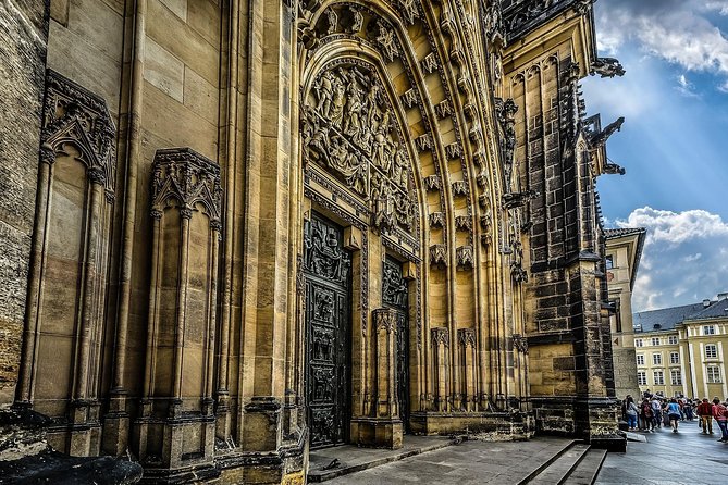 Private Half Day Walking Tour – Walking Tour Prague - Price, group size, and real value