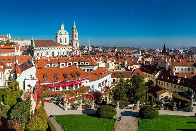 Private Lesser Town tour - Historical Treasure Hunt - A strong choice for families and team building