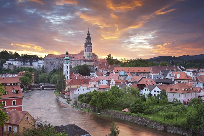 Private Luxury Transfer to Cesky Krumlov from Prague - Who gets the best value from this transfer?