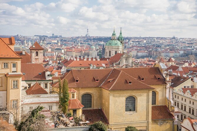 Private Prague City Highlights Tour with a Stop at a Czech Cafe - The café stop and what you actually eat