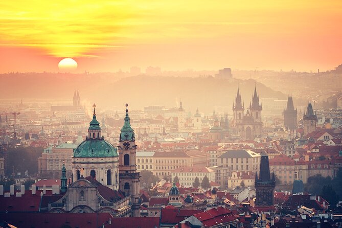 Private Prague City Highlights Tour with a Stop at a Czech Cafe - Old Town Square and the clock’s moving show